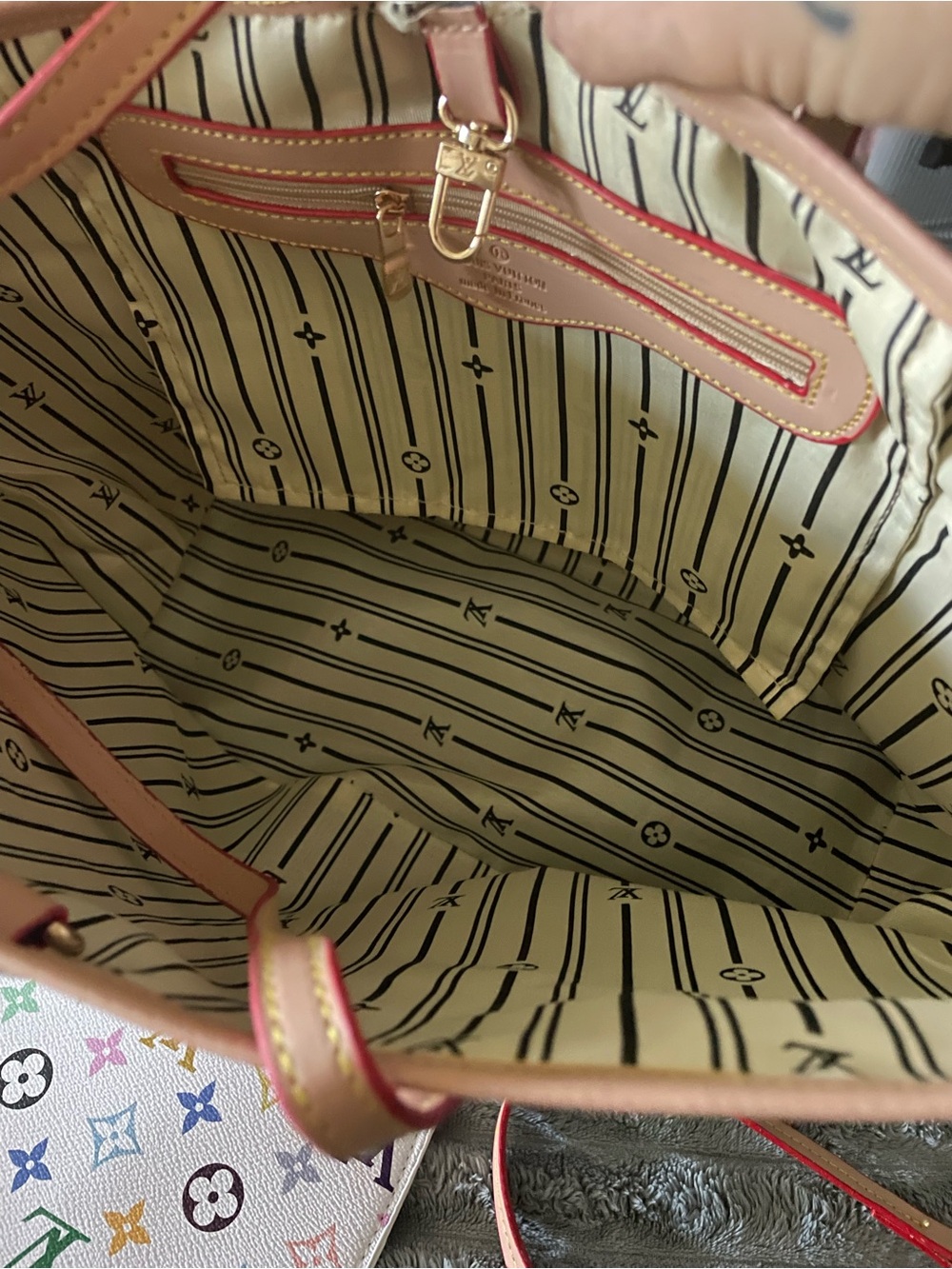 White multicolor monogram purse with cosmetic pouch - Picture 7 of 7